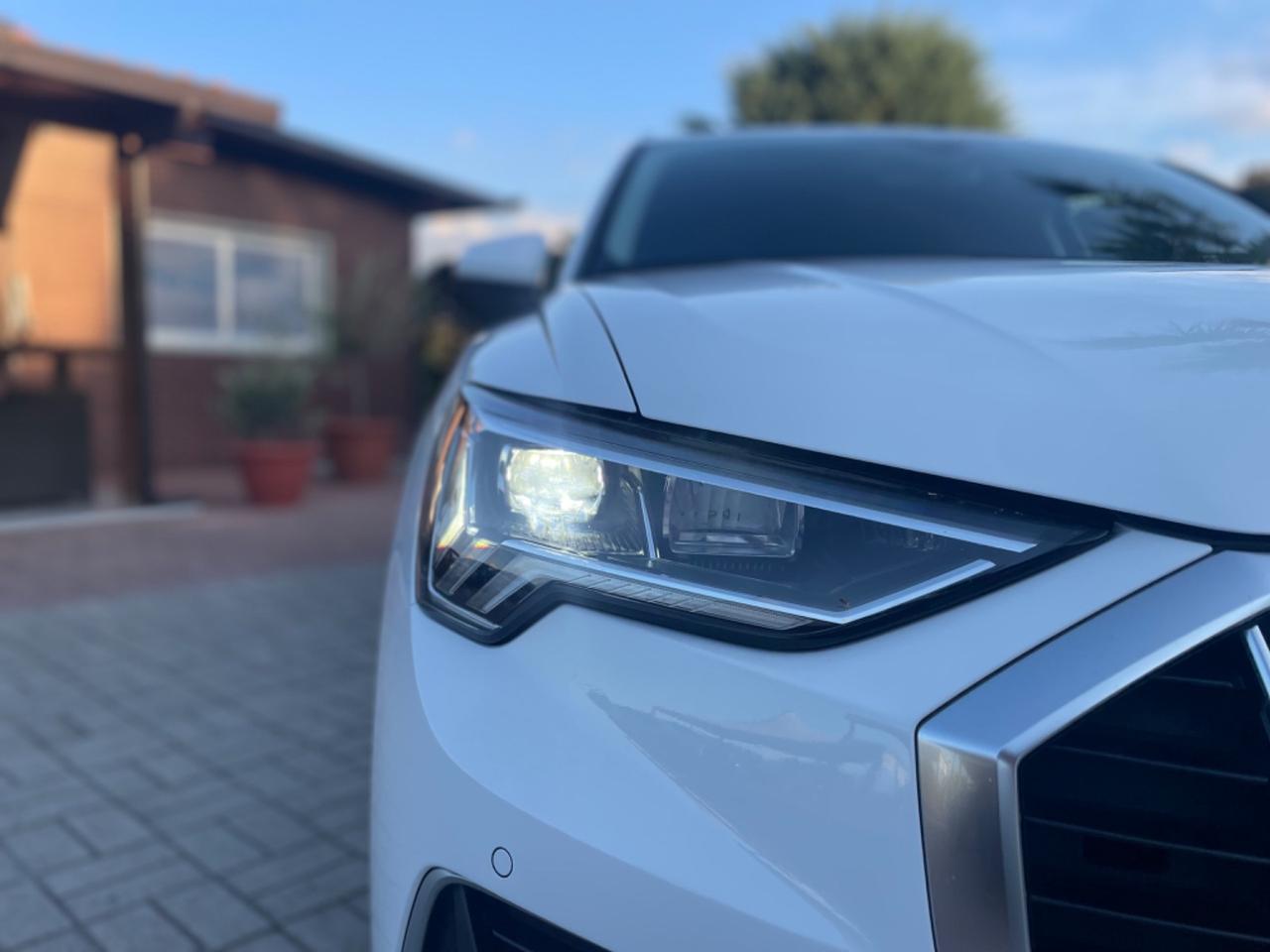 Audi Q3 35 TDI S tronic Business Advanced