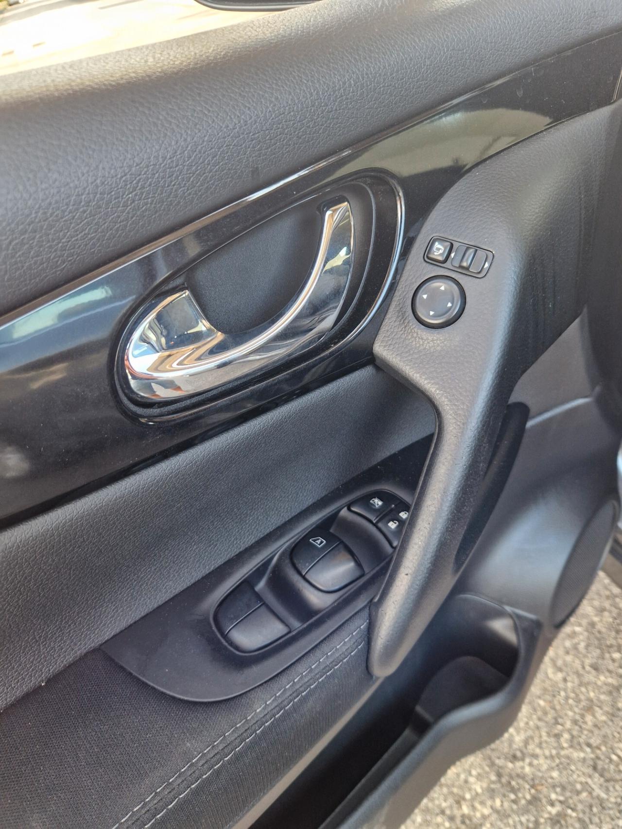 Nissan Qashqai 1.6 dCi 131CV - Automatica