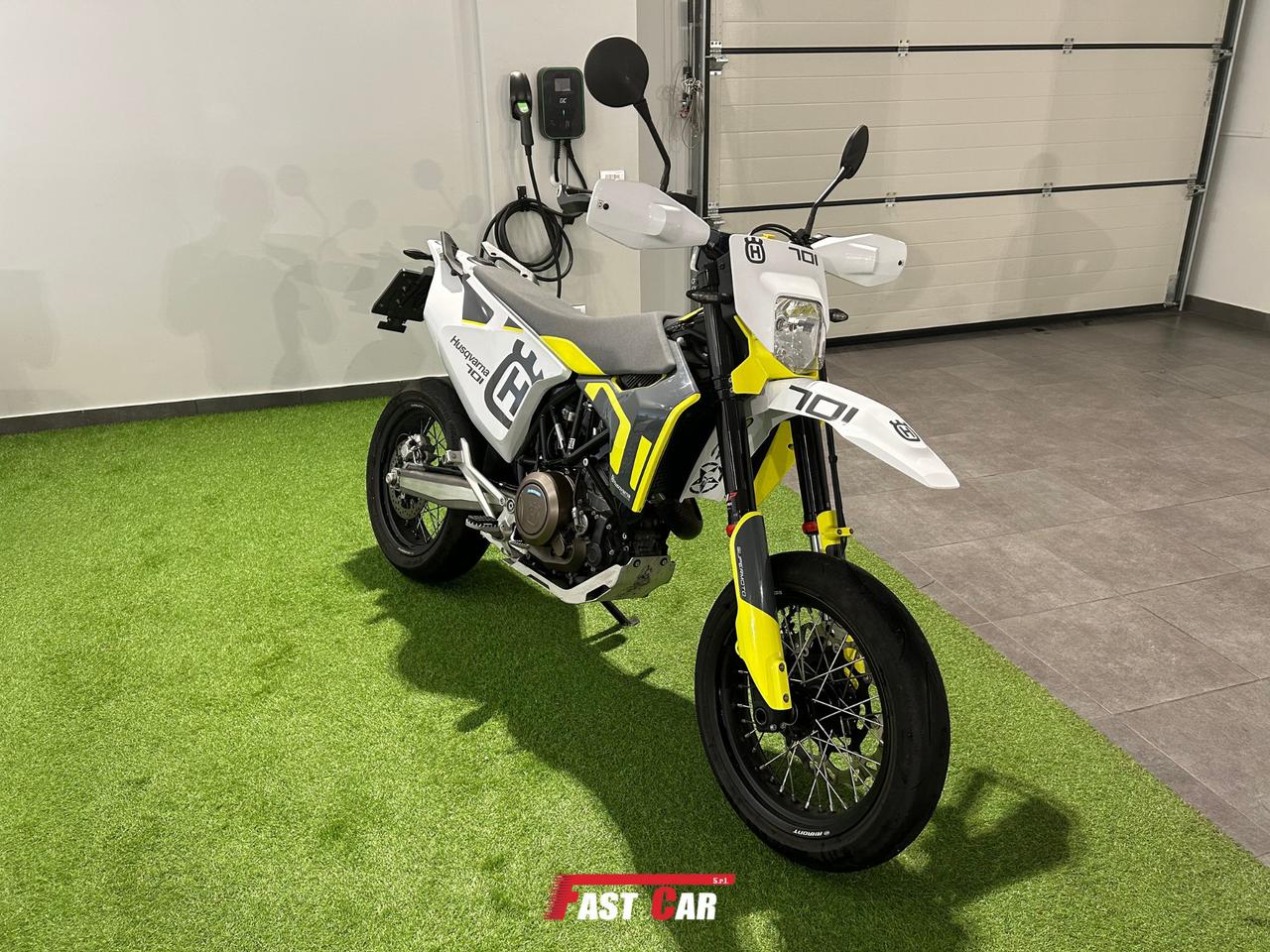 Husqvarna 701 Supermoto