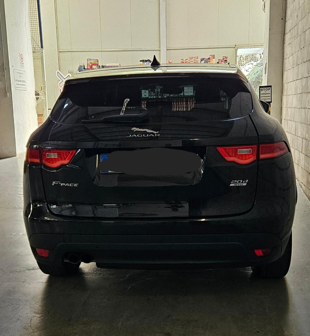 Jaguar F-Pace 2.0 D 180 CV AWD - 2017 euro6