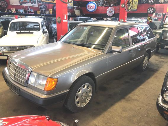 MERCEDES 230 TE
