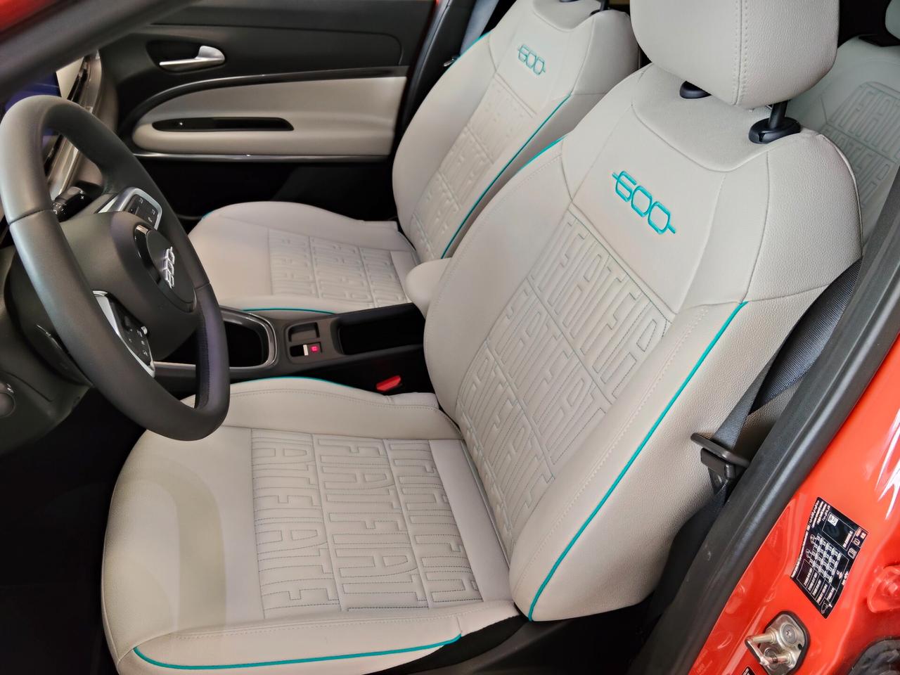 Fiat 600 Hybrid 1.2 100 CV La Prima