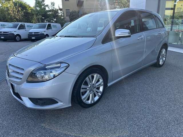 Mercedes-Benz B 180 B 180 cdi Executive 109cv E5B 6/M Clima '17 Camera