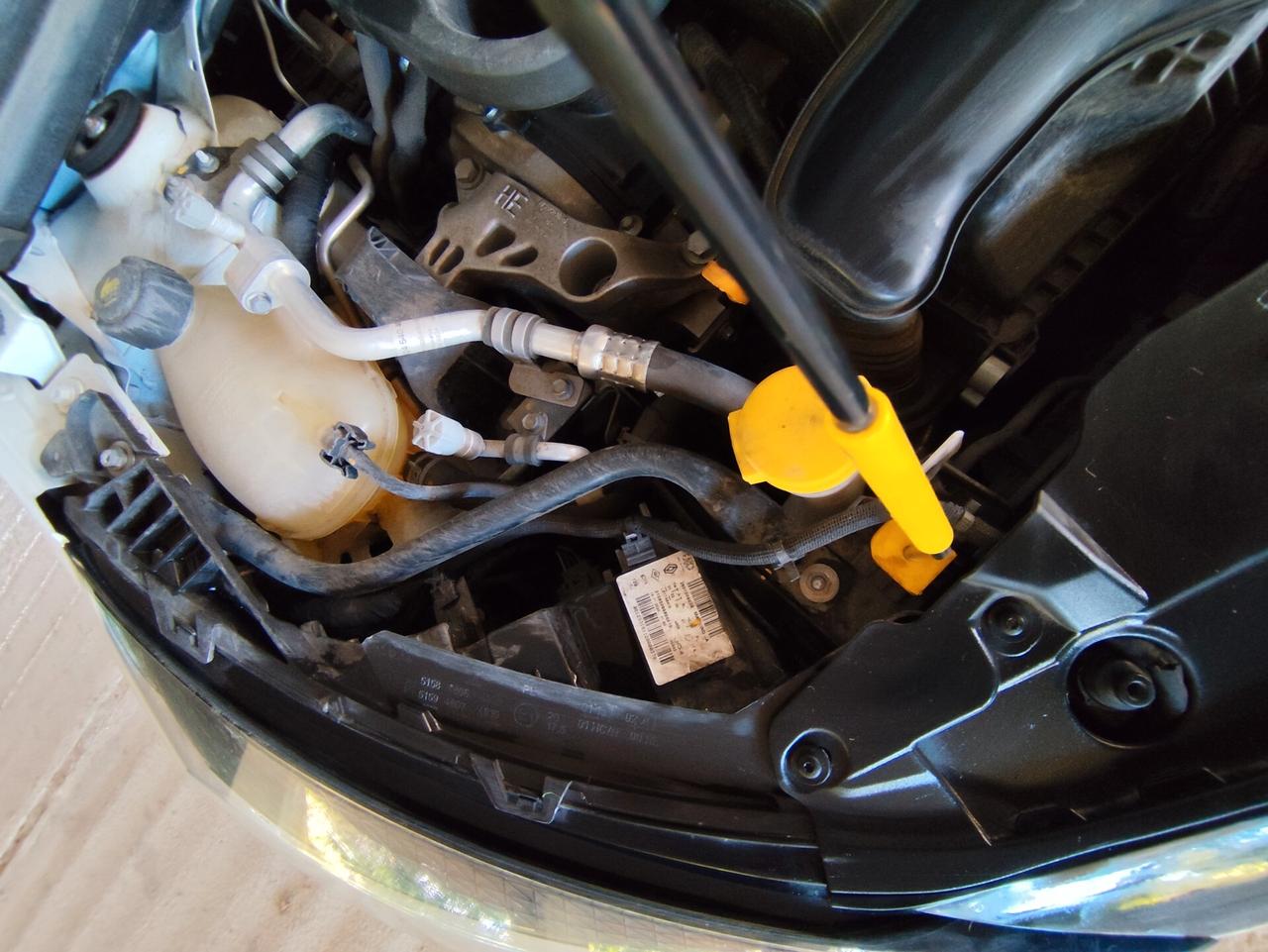 Renault Clio Full Hybrid E-Tech 140 CV 5 porte Initiale Paris