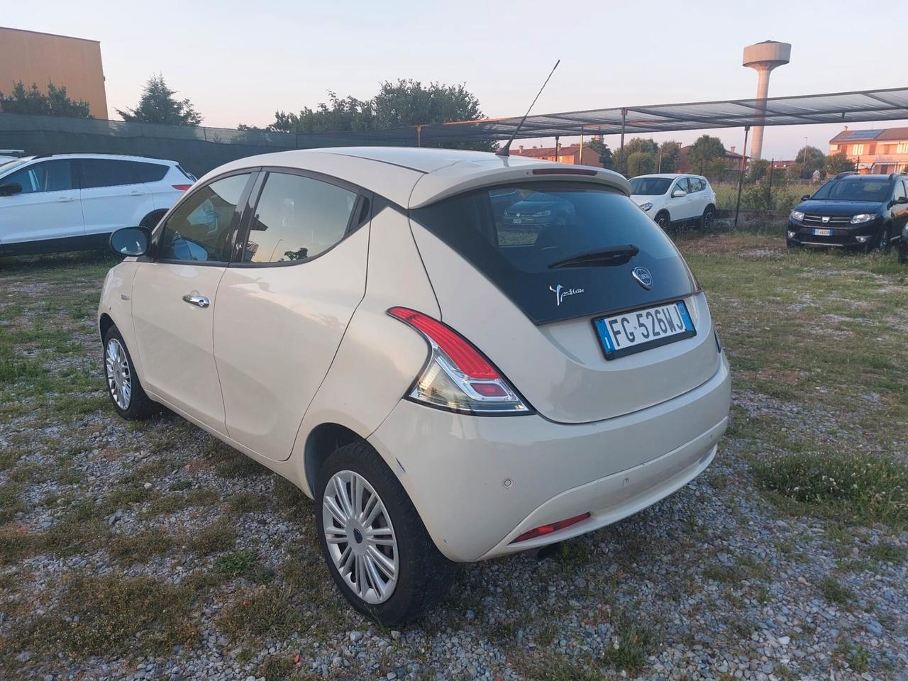 Lancia Ypsilon 1.2 69 CV 5 porte Platinum