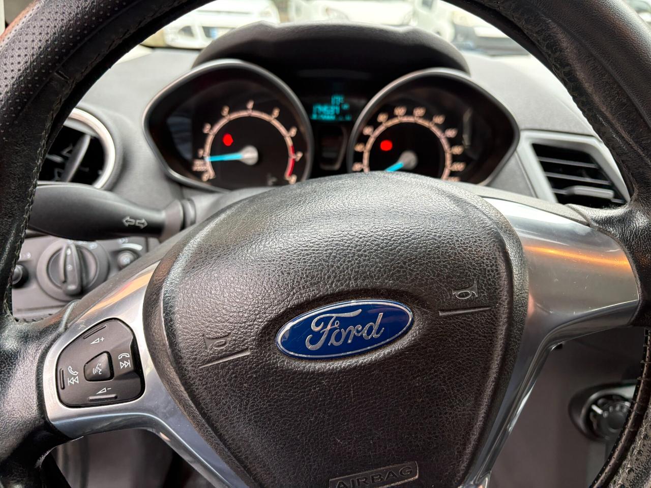 Ford Fiesta 1.4 5 porte Bz.- GPL