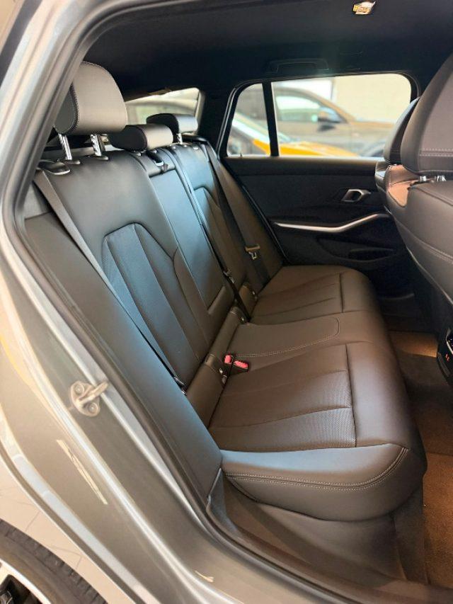 BMW 320 d 48V xDrive Touring Msport //HEAD UP/RADAR/