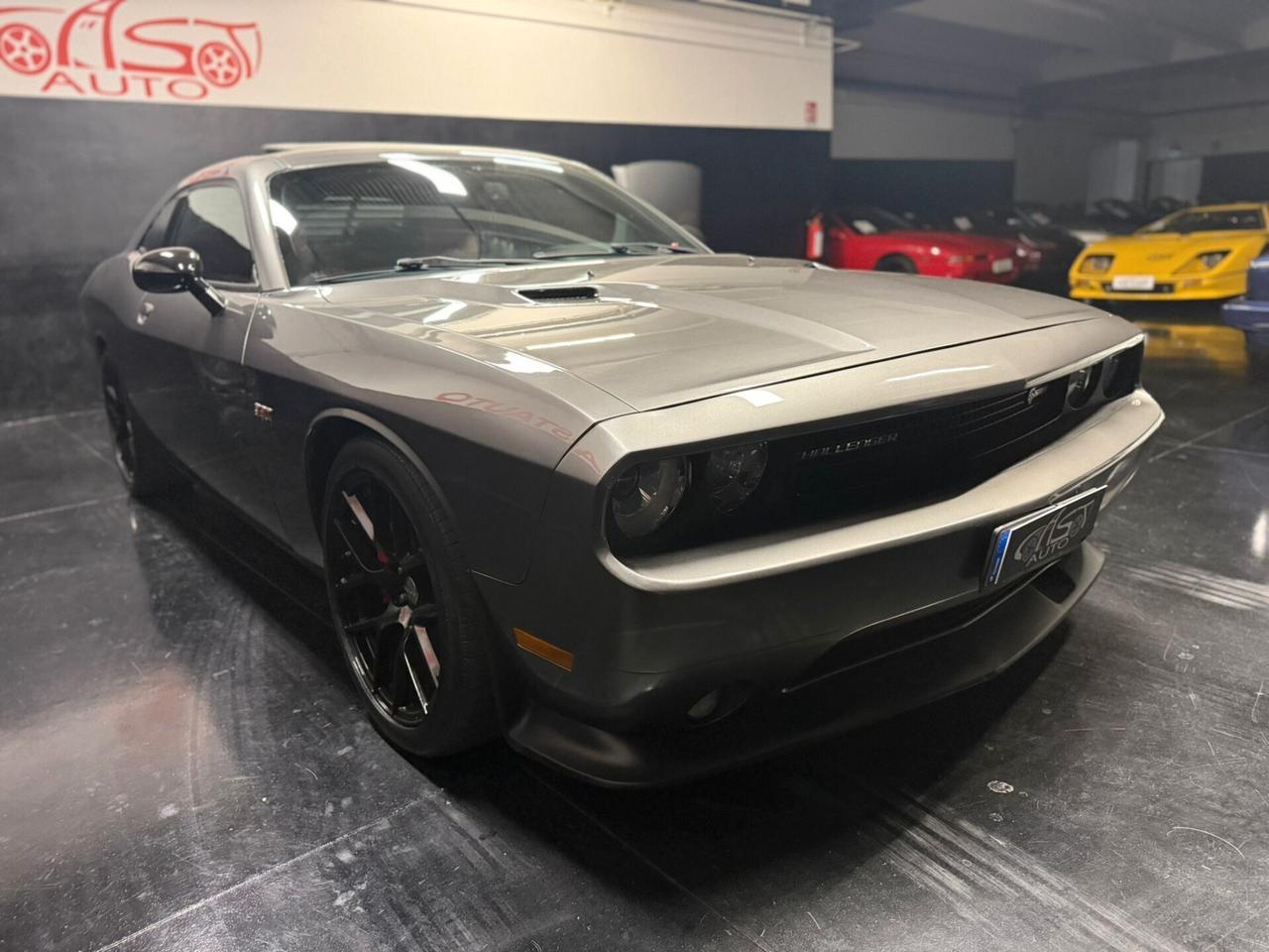 Dodge Challenger Srt