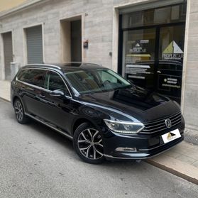 Volkswagen Passat Variant **certificata casa madre**