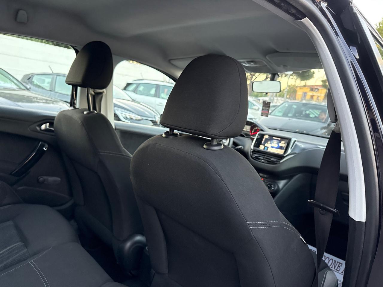 Peugeot 208 2014 140 mila km