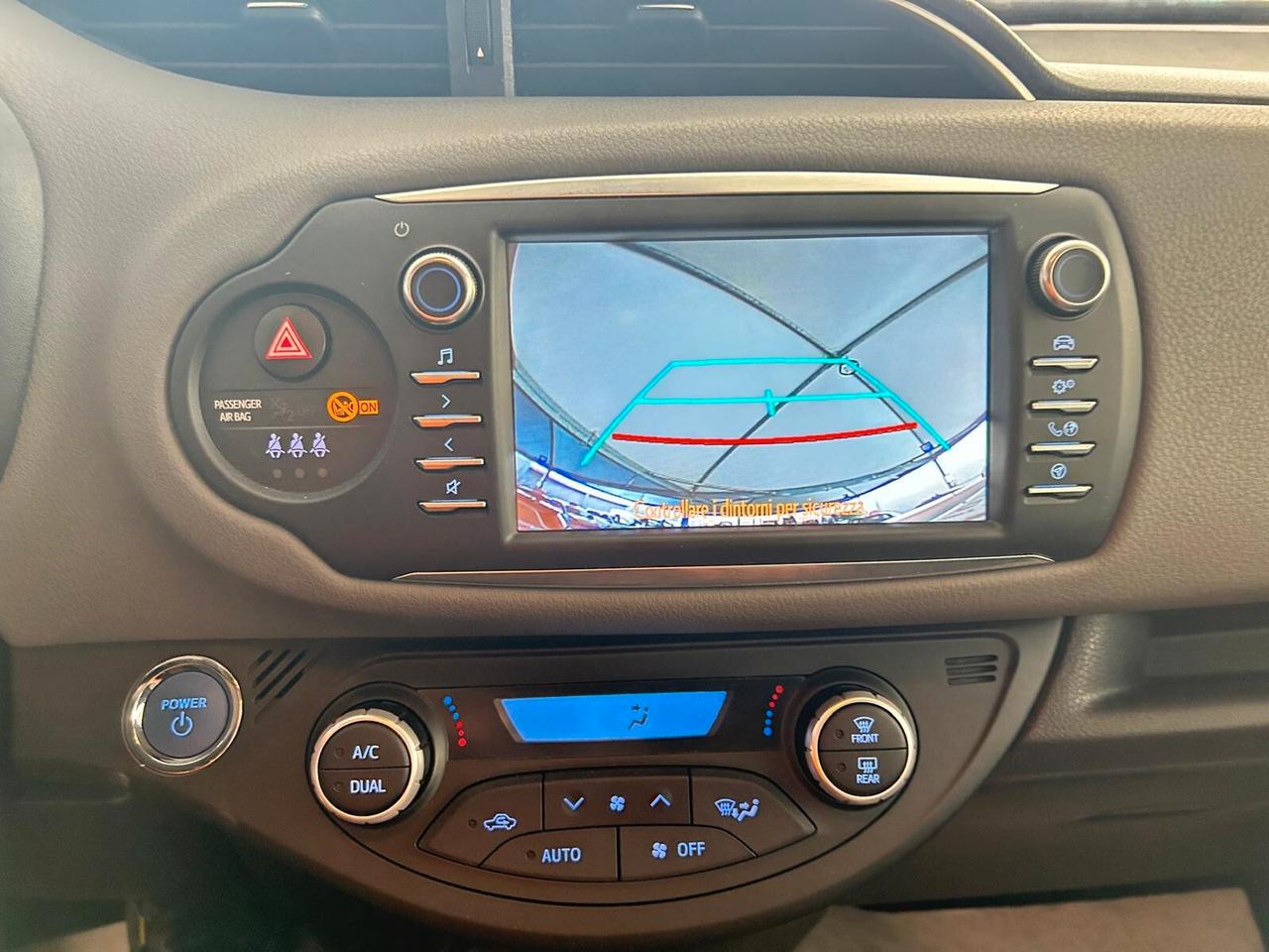 Toyota Yaris 1.5 Hybrid 5 porte Business