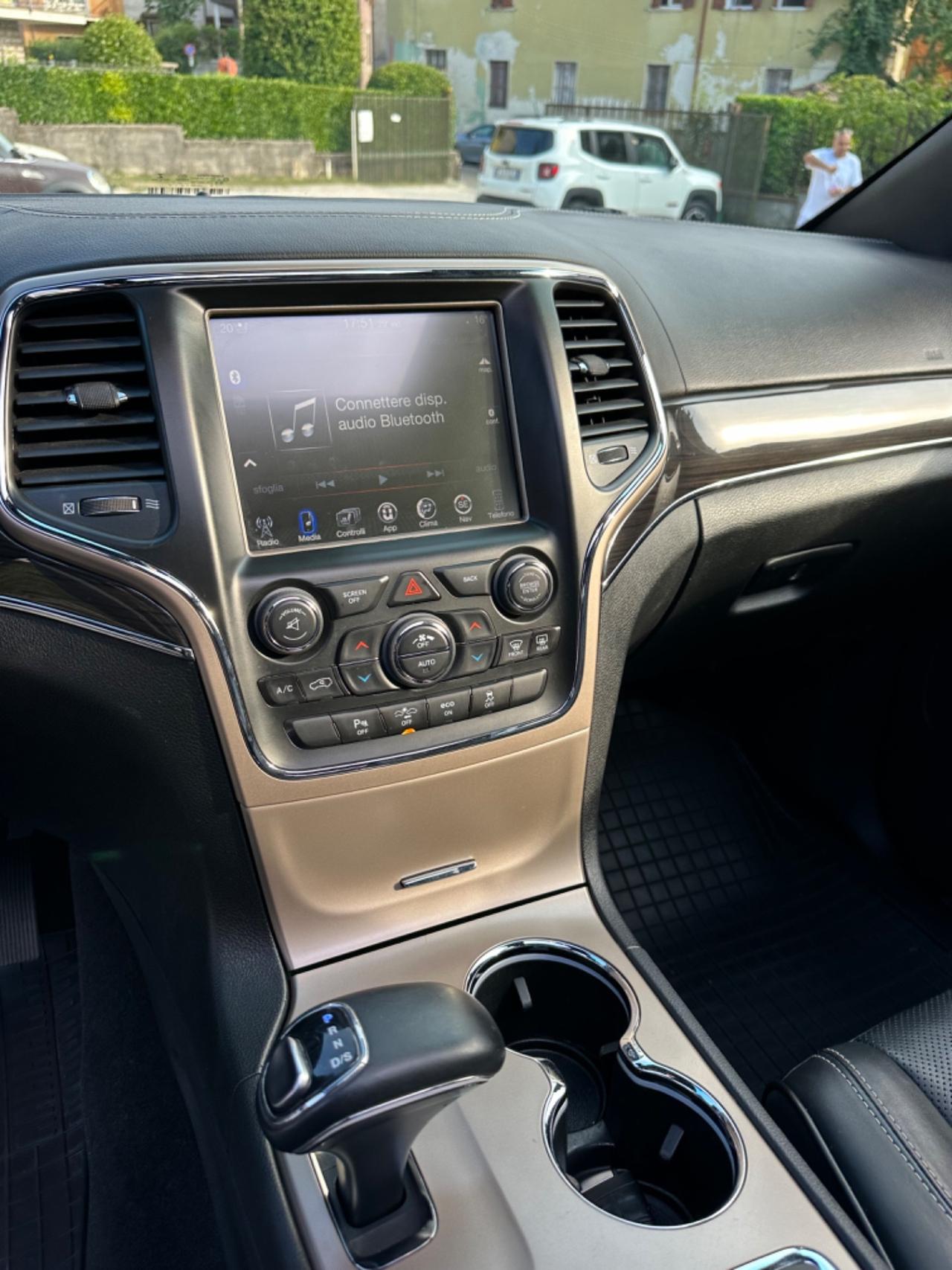 Jeep GRAND CHEROKEE 3.0 V6 CRD 250 CV MTJ OVERLAND