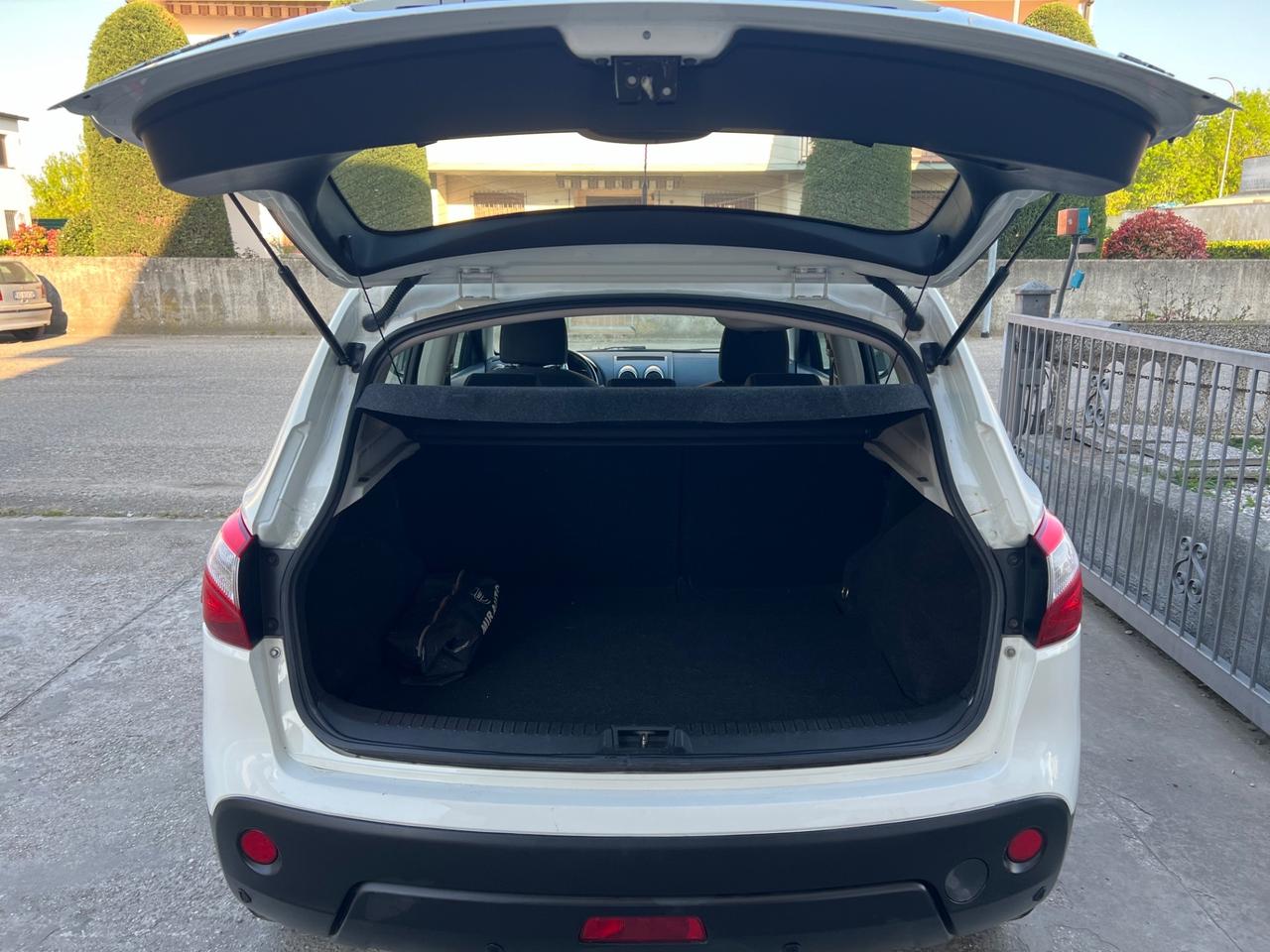 Nissan Qashqai 2.0 dCi 4WD AUTOMATICA 4x4 2012