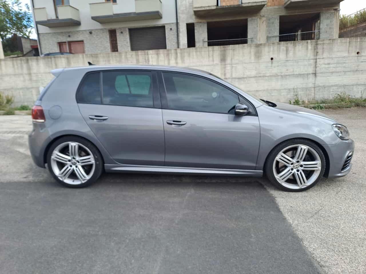 Volkswagen Golf 2.0 TSI 4mot. DSG 5p. R