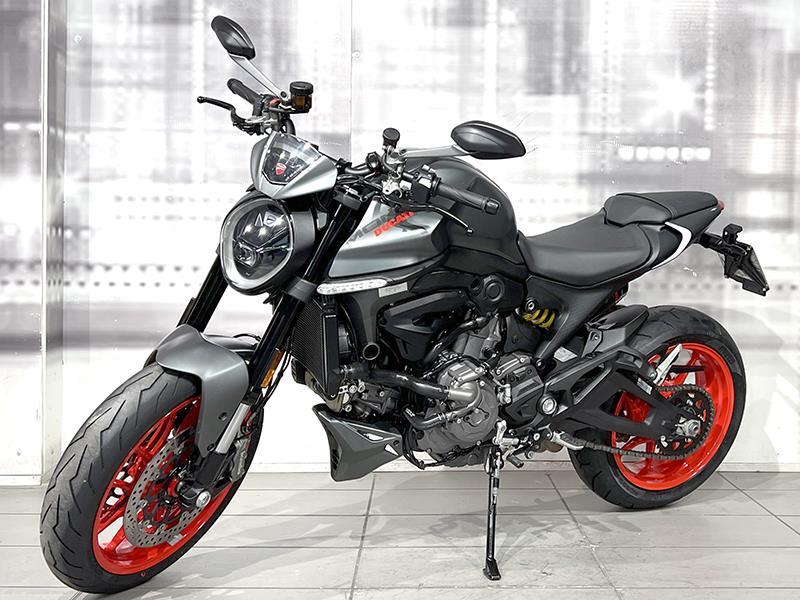 Ducati Monster 937 +
