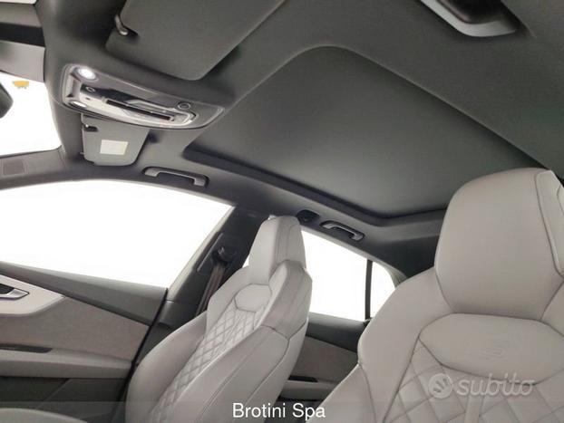 Audi Q8 SQ8 TDI quattro tiptronic sport attitude
