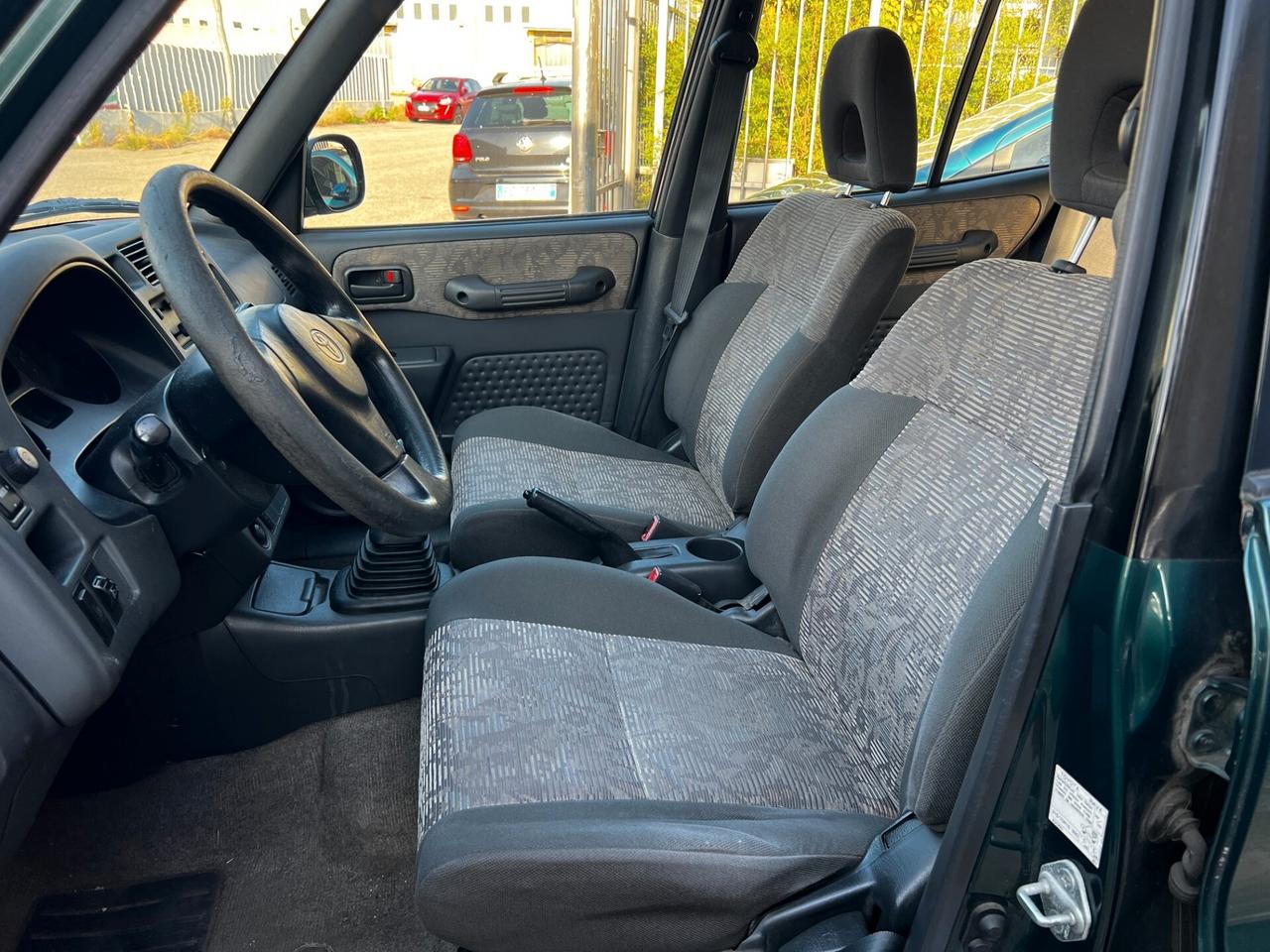 Toyota RAV 4 2.0i 16V cat 5 porte Fun 4x4