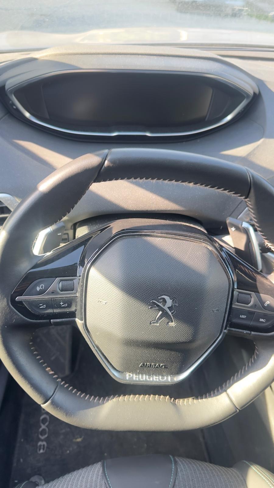Peugeot 3008 BlueHDi 130 S&S Allure
