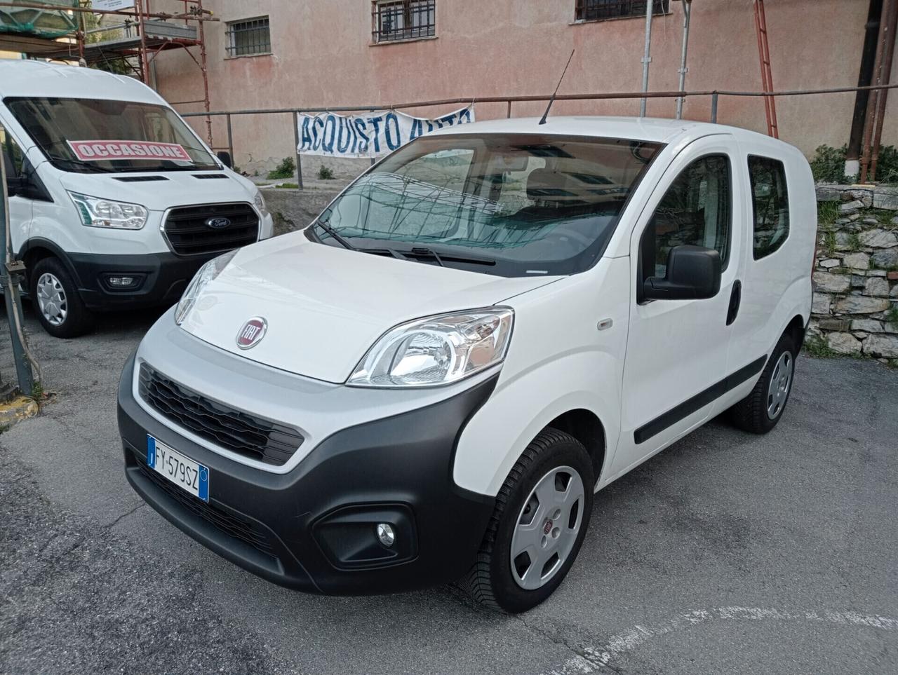 Fiat Fiorino 1.4 8V 77CV Benz. autocarro 5 posti