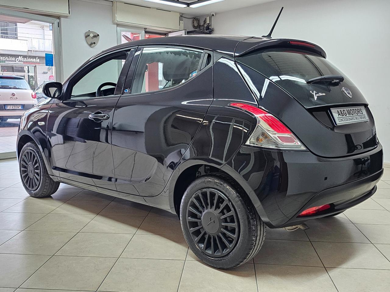 LANCIA YPSILON 1.2 69cv S&S ELEFANTINO BLU