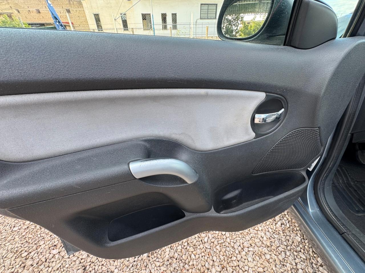 Citroen C3 1.4 Elegance GPL CAMBIO AUTOMATICO