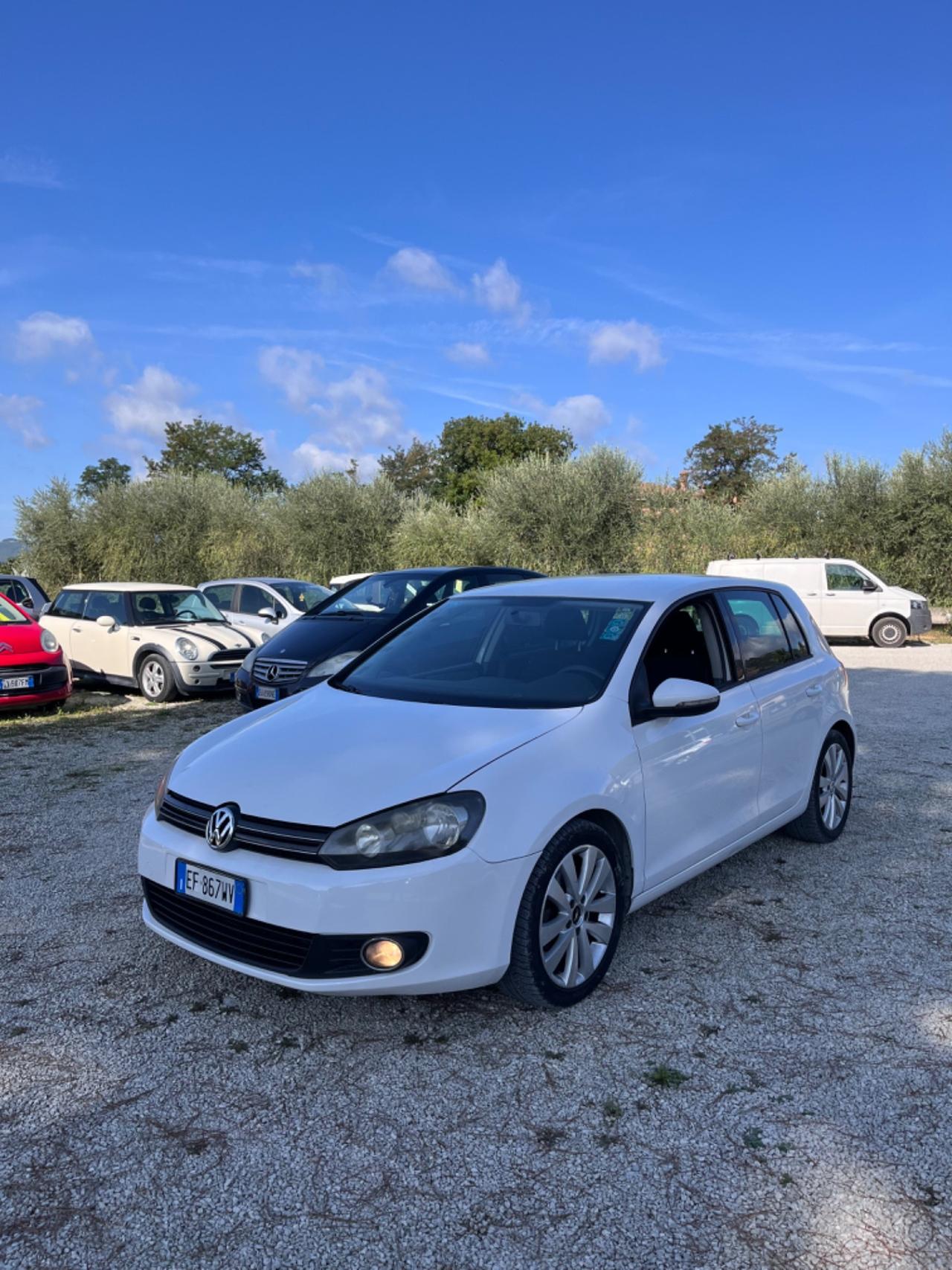 Volkswagen Golf 6 1.6 TDI Highline NEOPATENTATI