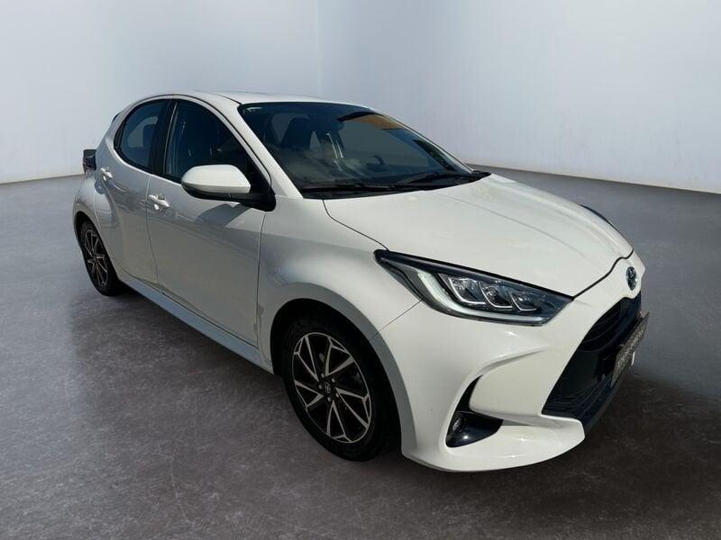 Toyota Yaris Hybrid Trend MY22