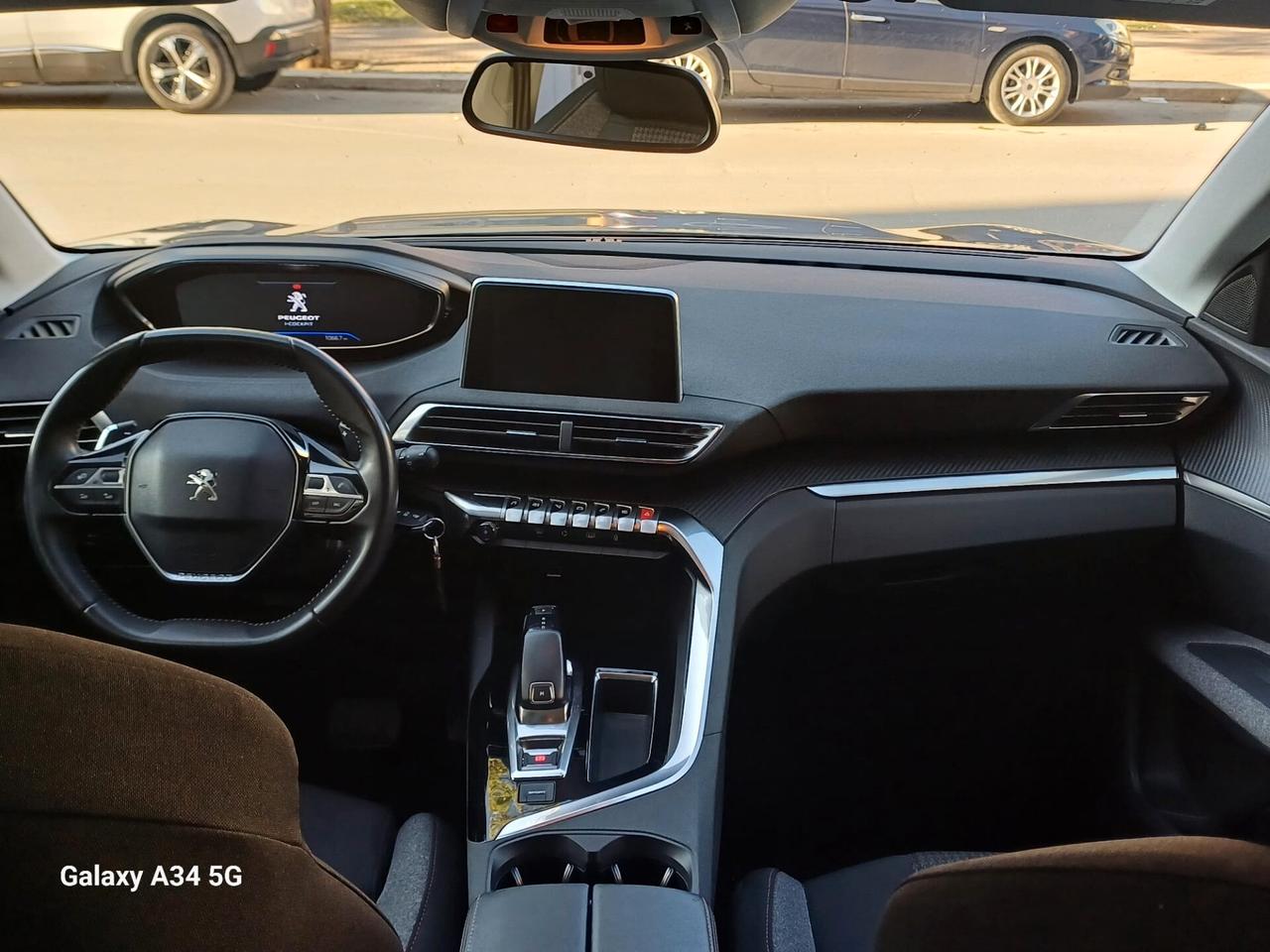 Peugeot 3008 BlueHDi 130 S&S EAT8 Allure