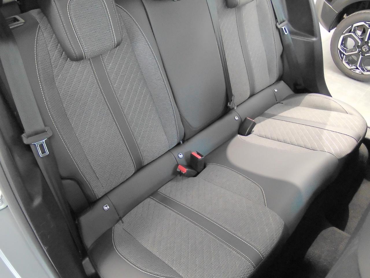 Peugeot 208 PureTech CV100 5 porte Allure Pack 2025