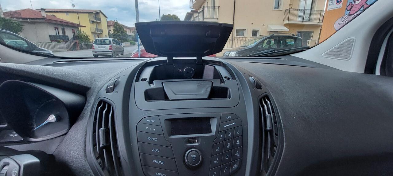 FORD TRANSIT COURIER 1,5 DIESEL 80 CV TELEFONO USB IMPECCABILE PREZZO COMPRESO IVA
