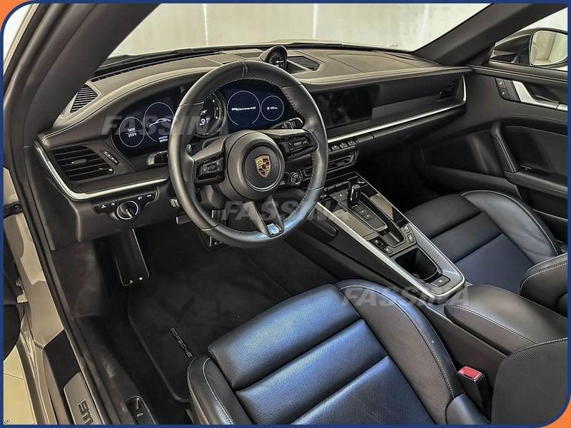 Porsche 911 992 Carrera 3.0 4S Auto. 450cv