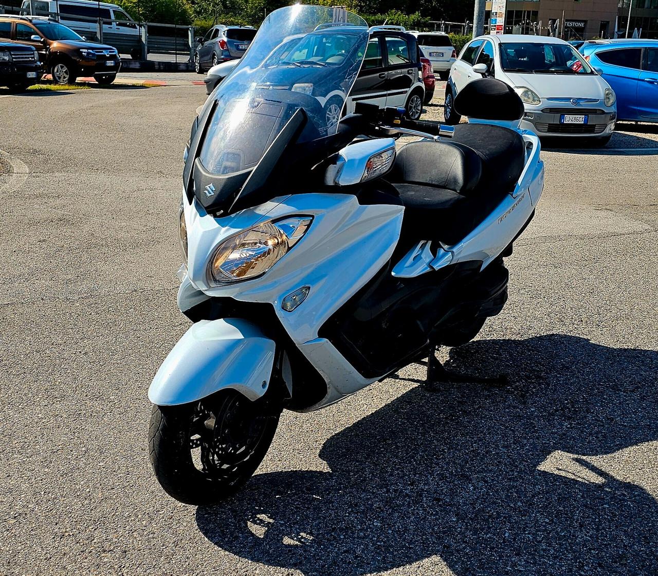 Suzuki Burgman 650
