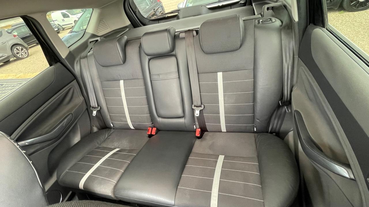 Ford Kuga 2.0 TDCi 140 CV tetto panoramico