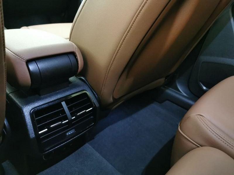 Audi Q3 40 2.0 tfsi Identity Black quattro s-tronic