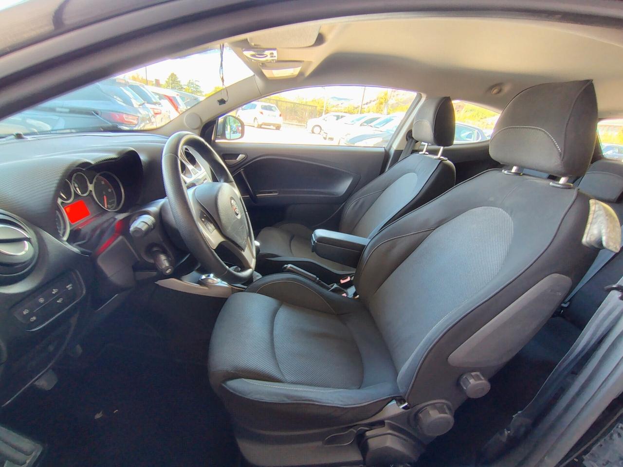 Alfa Romeo MiTo 1.3 JTDm-2 95 CV S&S Distinctive Sport Pack