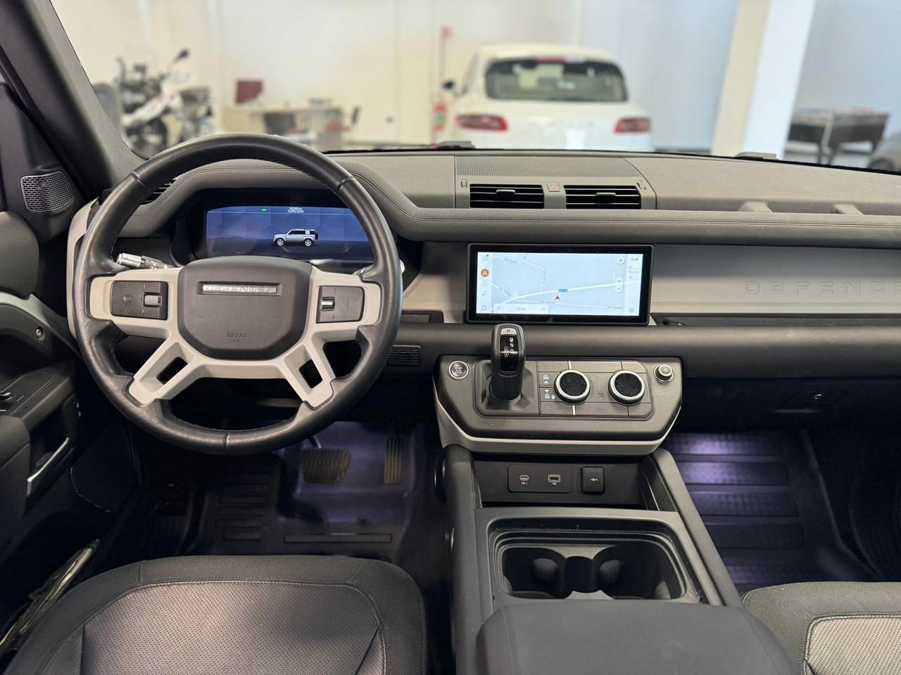 Land Rover Defender 110 2.0 SD4 AWD Auto HSE