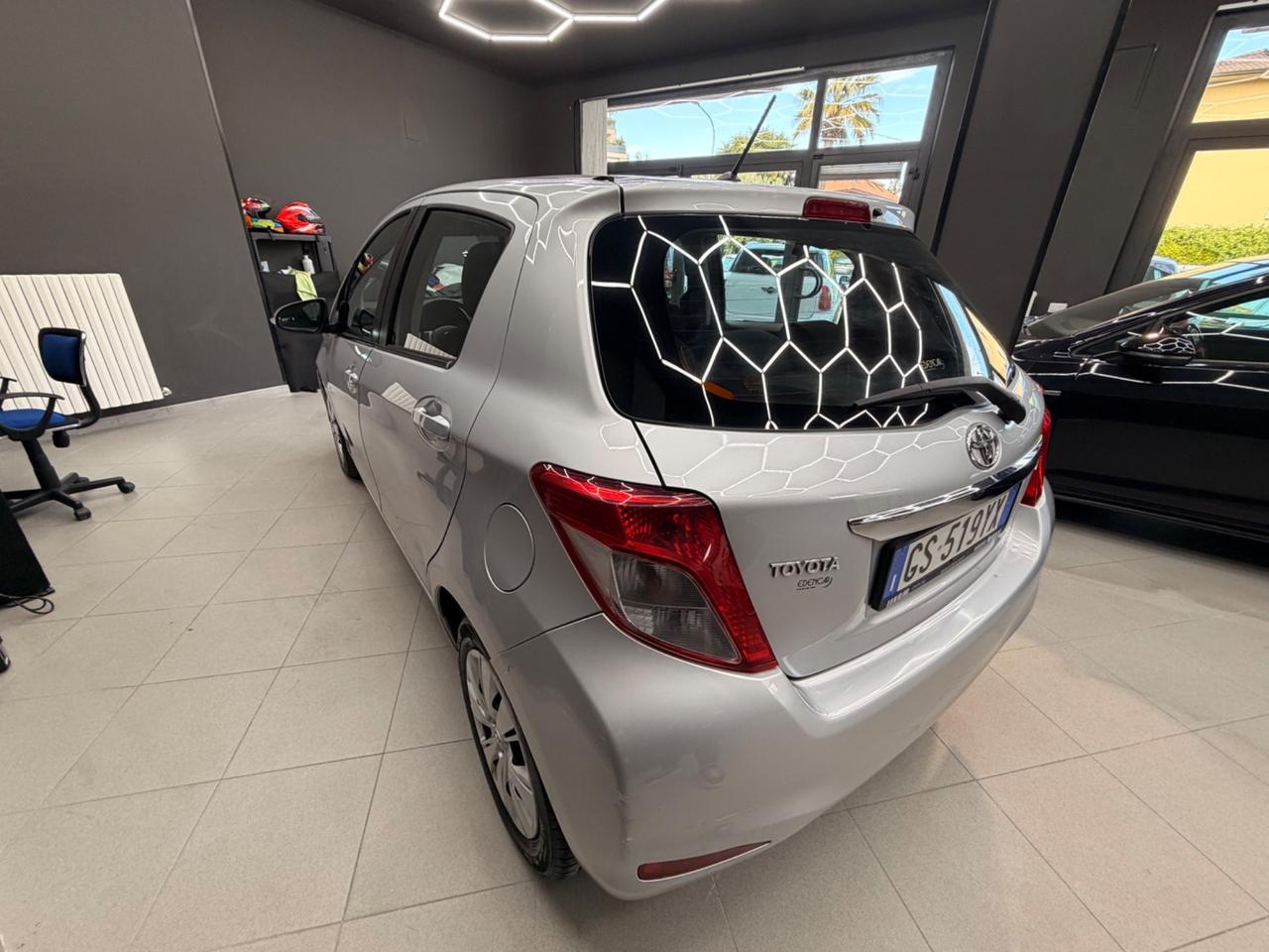 Toyota Yaris 1.4 D-4D 5 porte Lounge