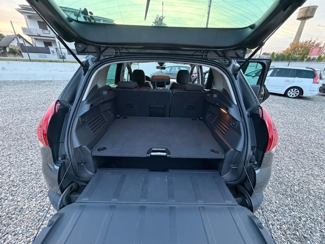 Peugeot 3008 BlueHDi 120 S&S Business