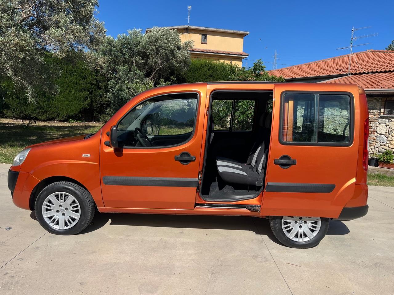 Fiat Doblo 1.9 MTJ 105CV EURO4 SOLO 90.000KM UNICO LEGGI