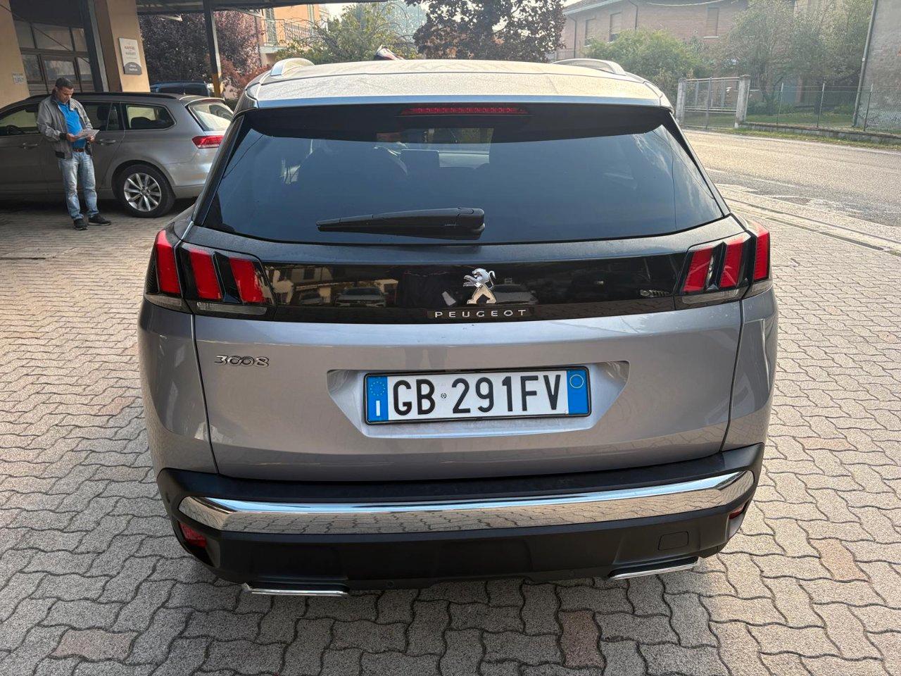Peugeot 3008 3008 1.5 bluehdi Allure s&s 130cv eat8 OK NEOPATENTATO