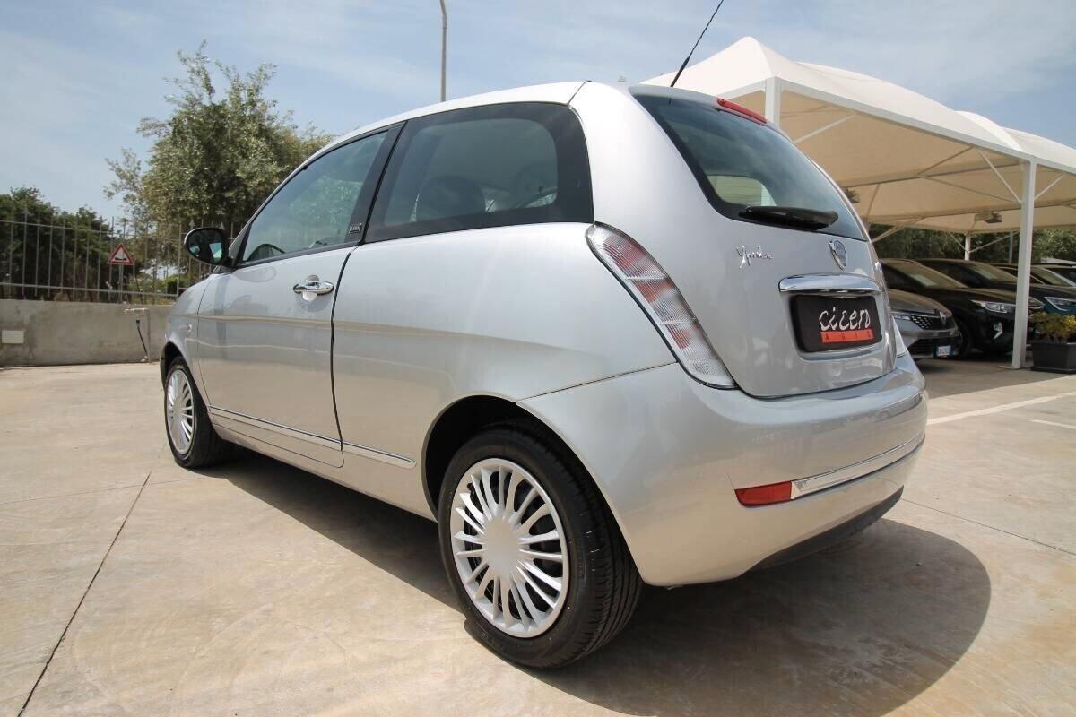 Lancia Ypsilon 1.3 MJT 75 CV New Oro|84000KM|2011