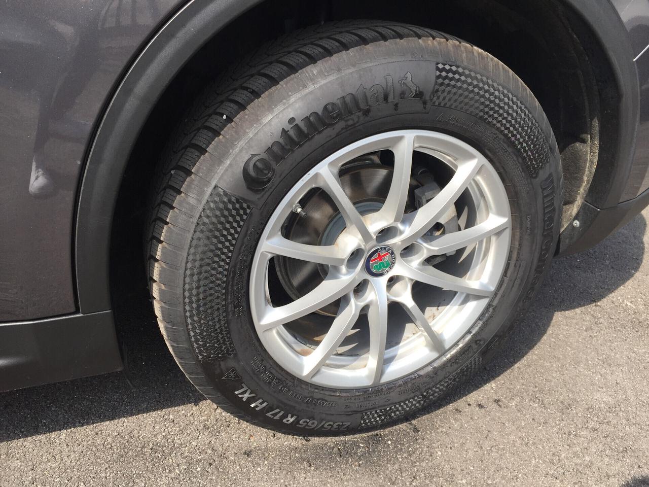 Alfa Romeo Stelvio 2.2 Turbodiesel 160 CV AT8 RWD Business