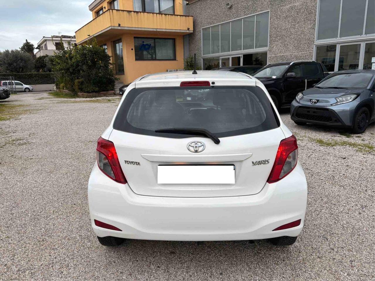 Toyota Yaris 1.0 5 porte