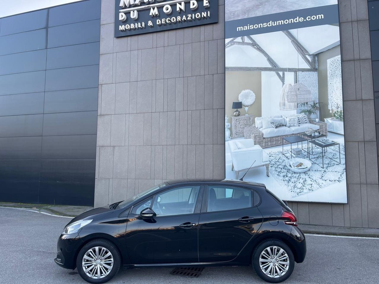 Peugeot 208 PureTech 82 5 porte Allure