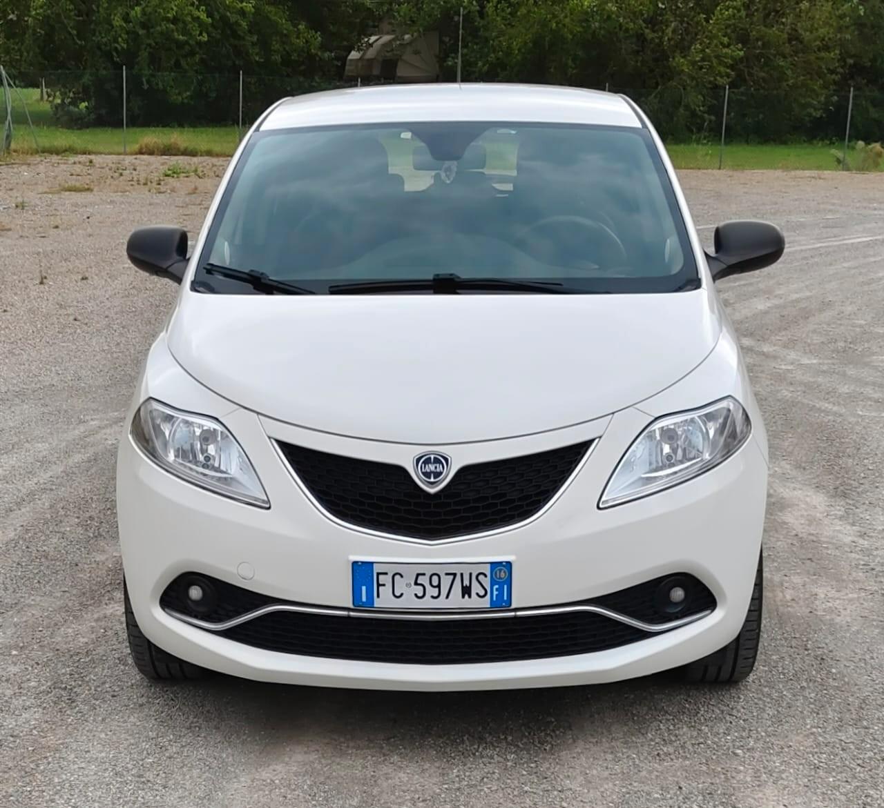 Lancia Ypsilon 1.2 69 CV 5 porte GPL Ecochic Gold