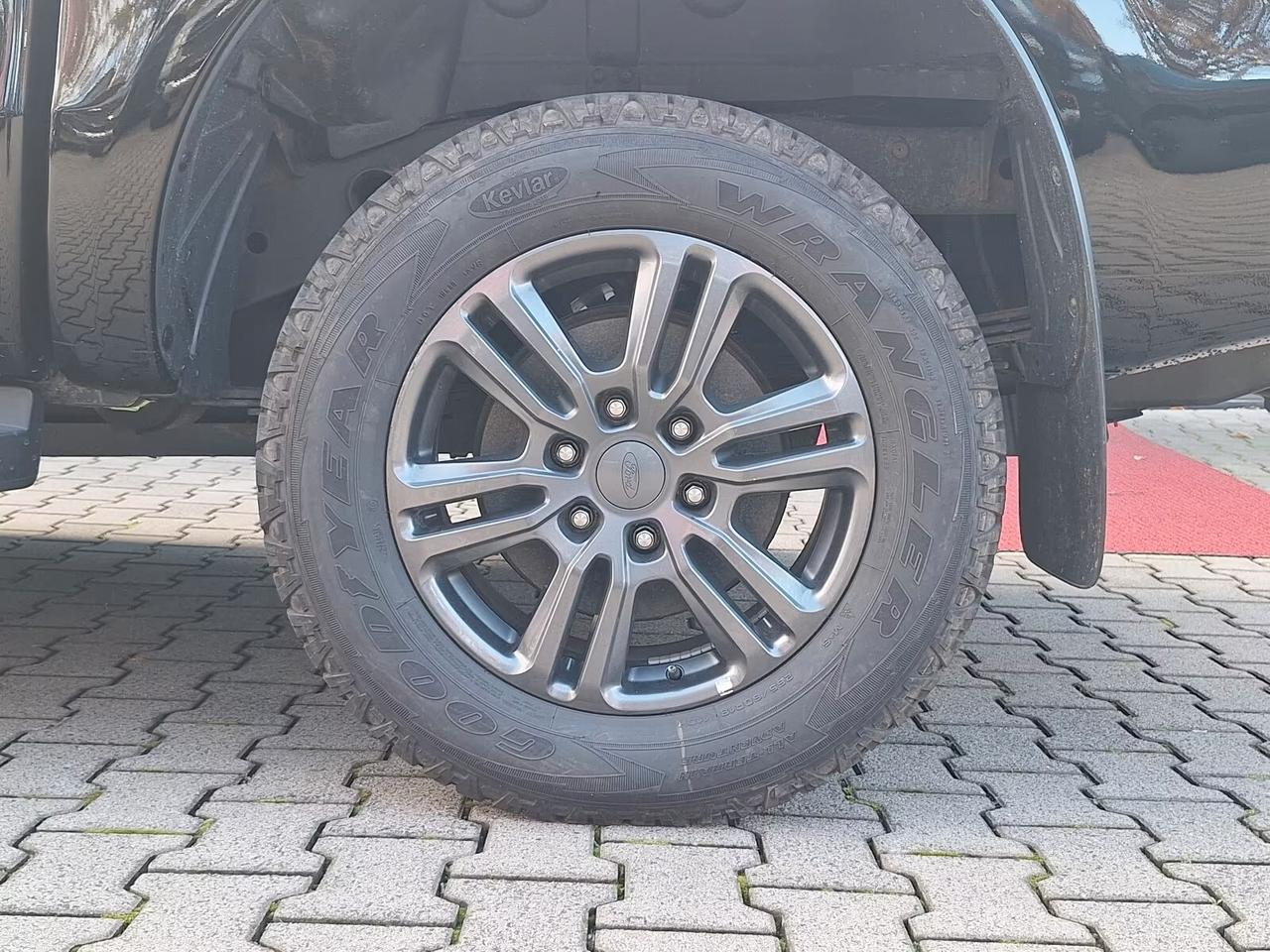 Ford Ranger Wildtrak 213CV 2.0 TDCi DC 6 MARCE MANUALE