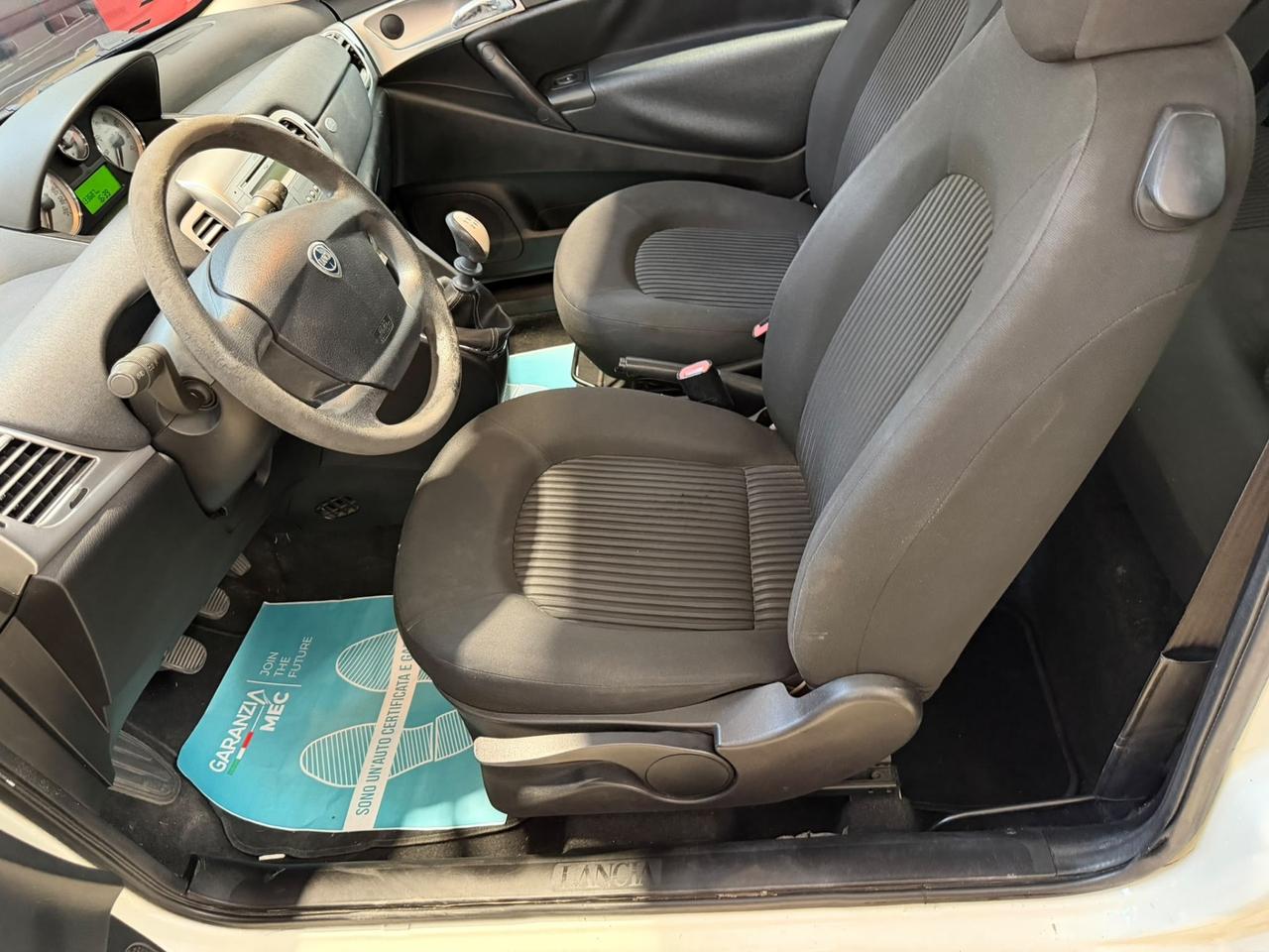 Lancia Ypsilon 1.2 Versus