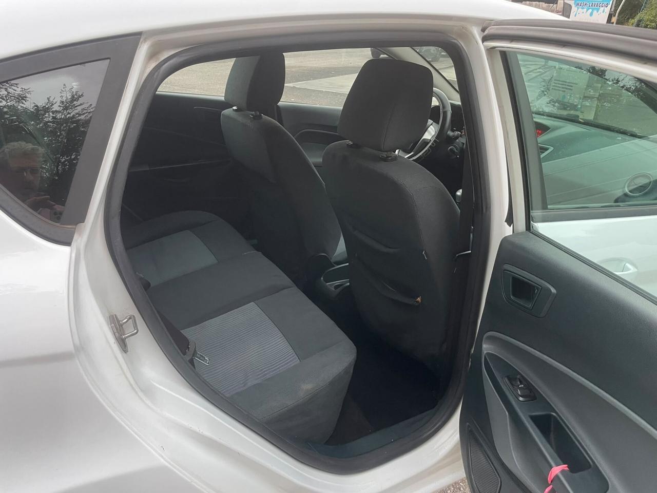 Ford Fiesta 1.4 TDCi 5p. Titanium