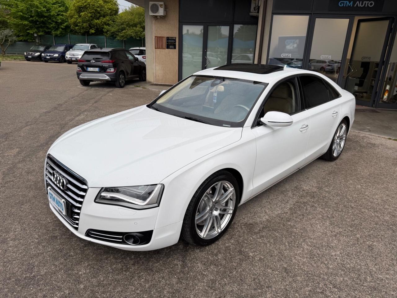 Audi A8 - 4.2 TDI V8 351 CV - quattro tiptronic