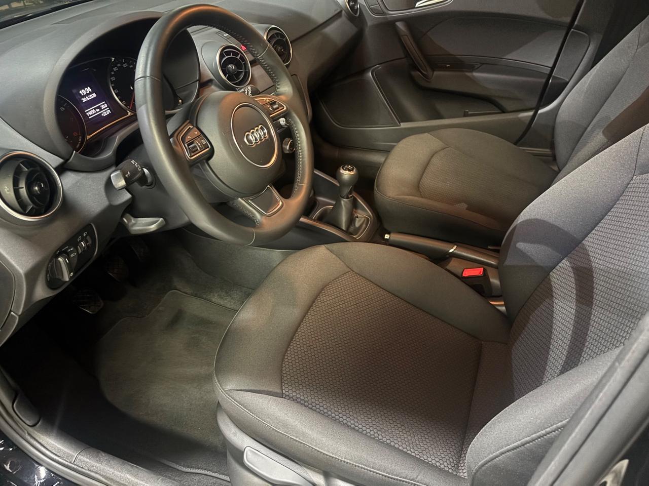 Audi A1 SPB 1.0 TFSI ultra solo 14.000 km
